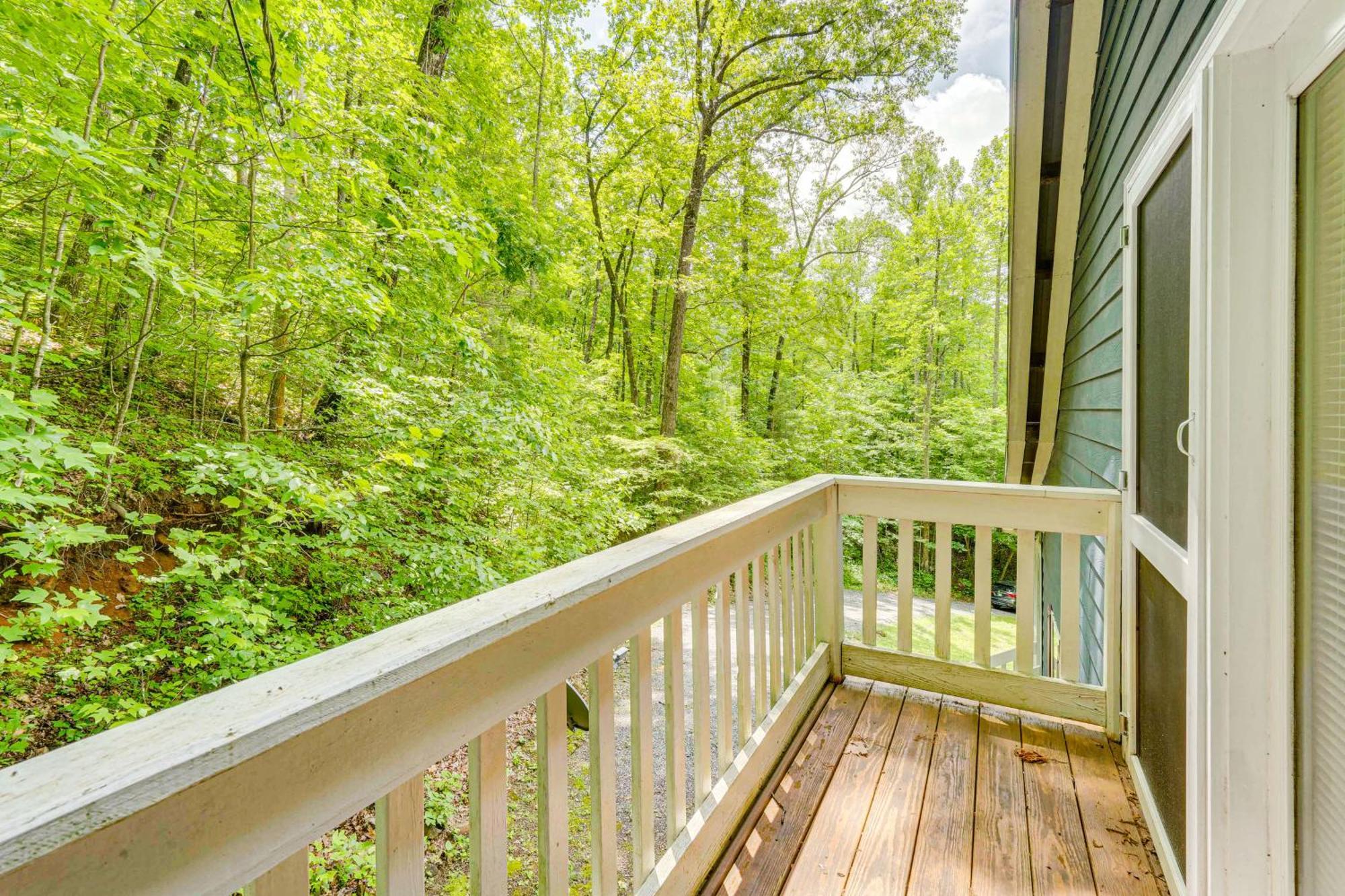 Secluded Cabin With Porch - 7 Miles To Lake Chatuge! Hayesville Extérieur photo